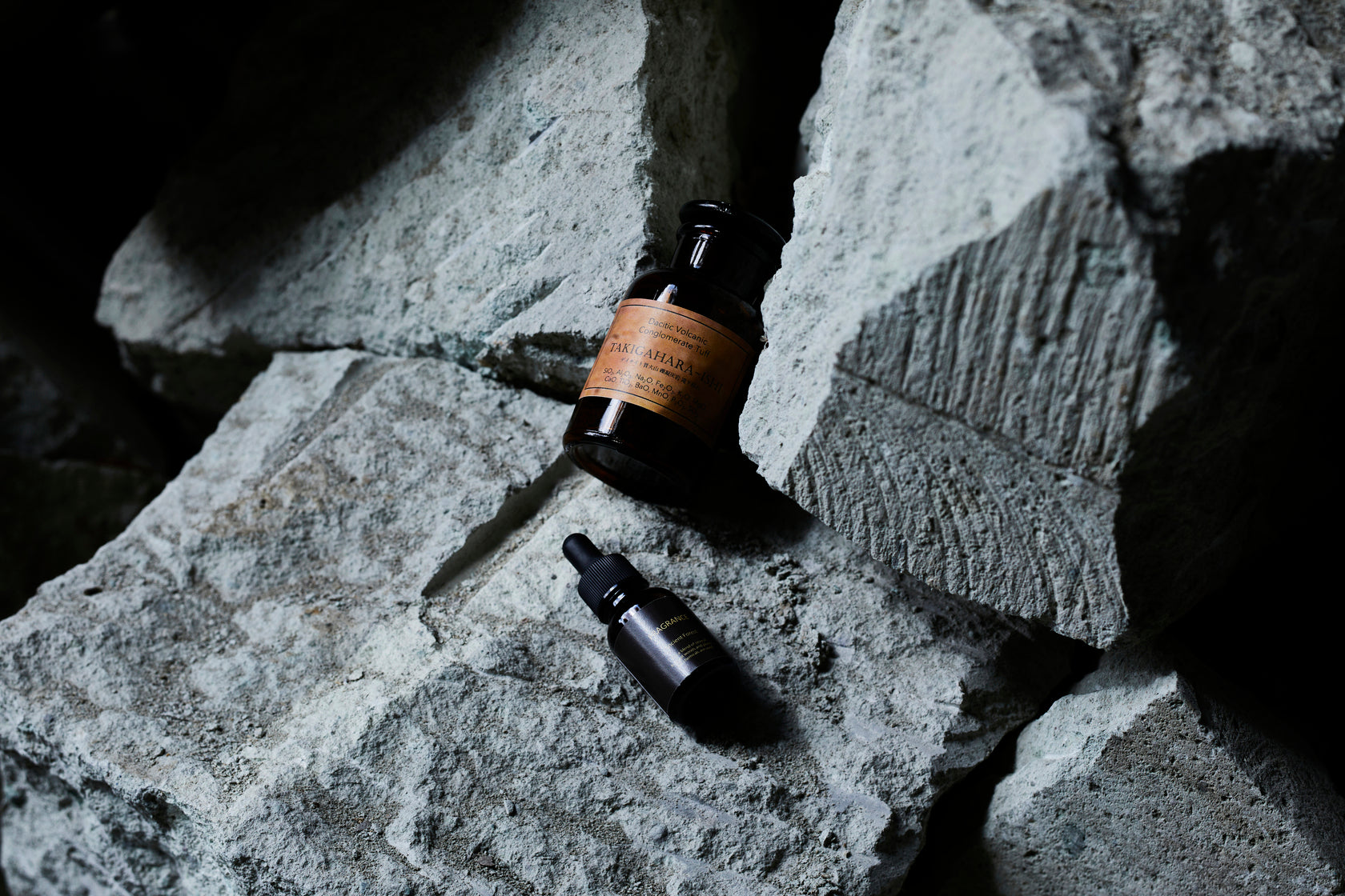 良い香りがする石 TAKIGAHARA AROMA STONE – iSiKi aroma